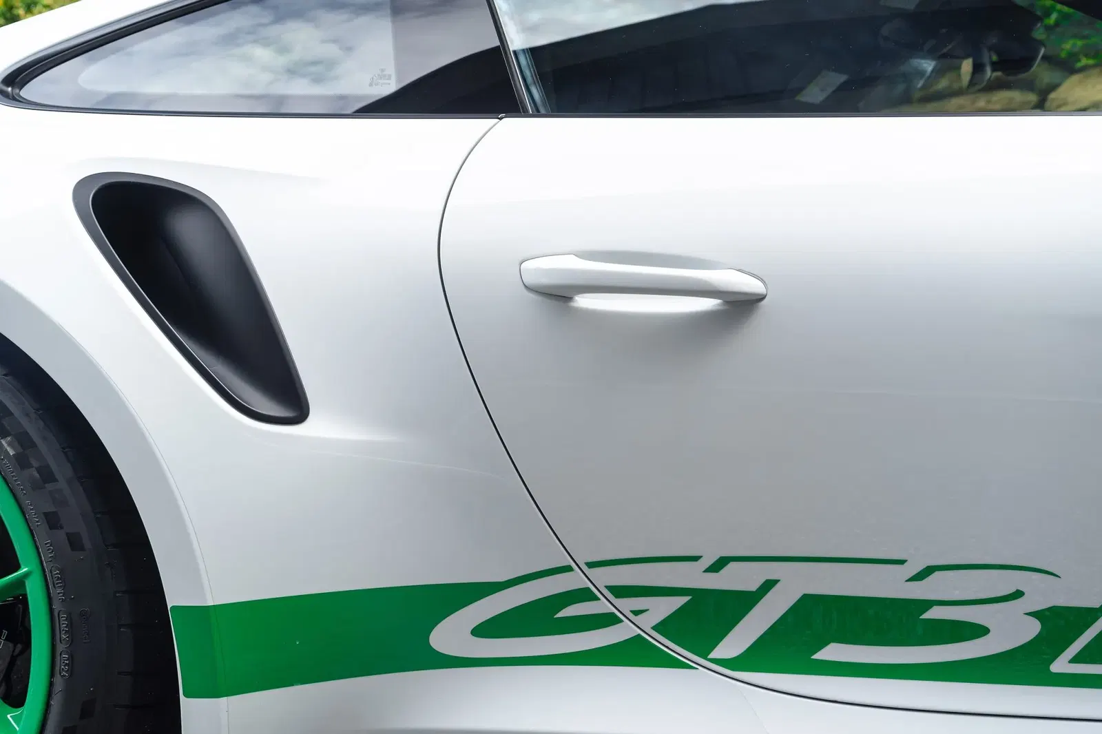 2023 Porsche 911 GT3 RS Tribute to Carrera RS Package