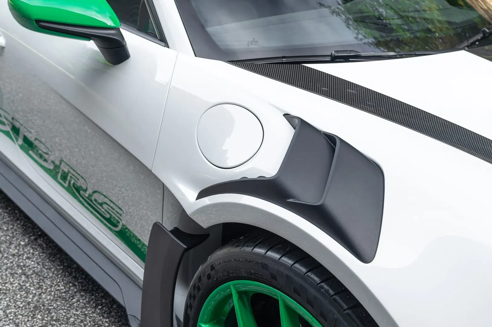 2023 Porsche 911 GT3 RS Tribute to Carrera RS Package