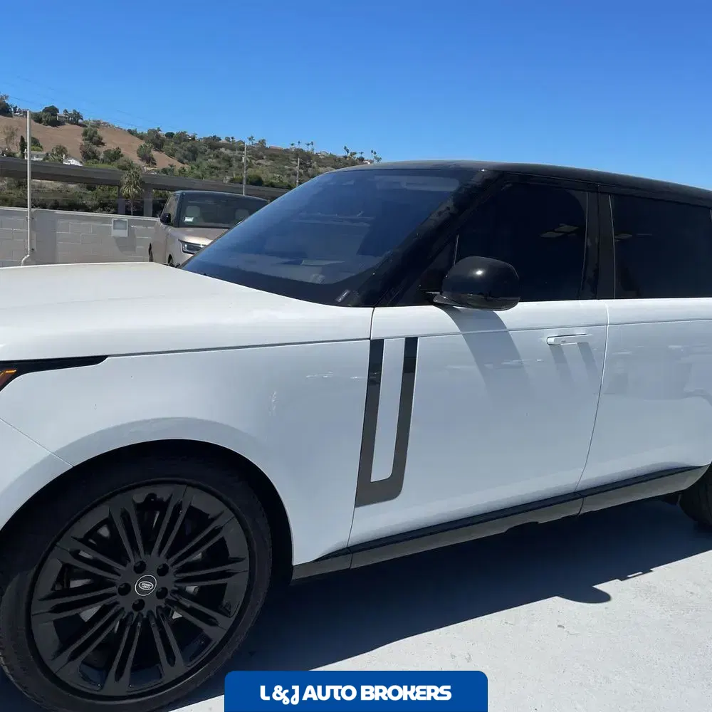 2023 Land Rover Range Rover SE