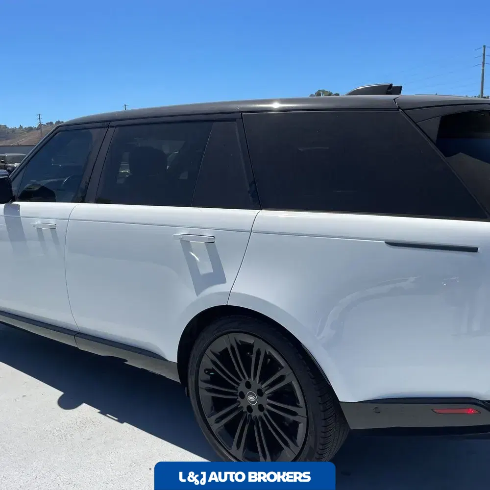 2023 Land Rover Range Rover SE