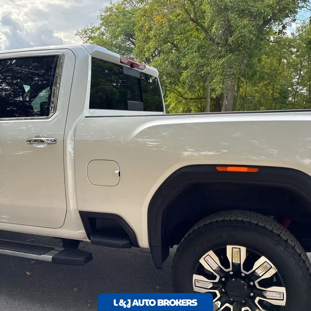 2025 GMC Sierra 2500 Denali