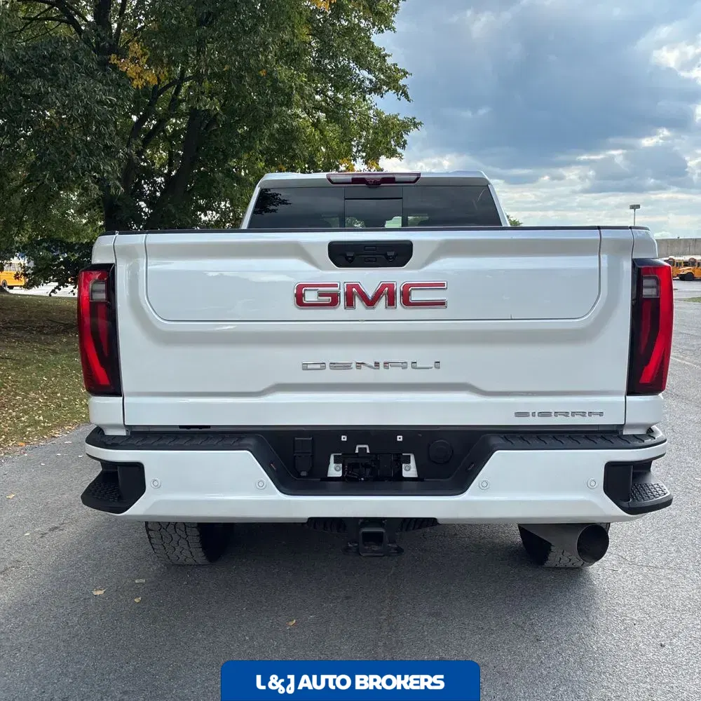 2025 GMC Sierra 2500 Denali
