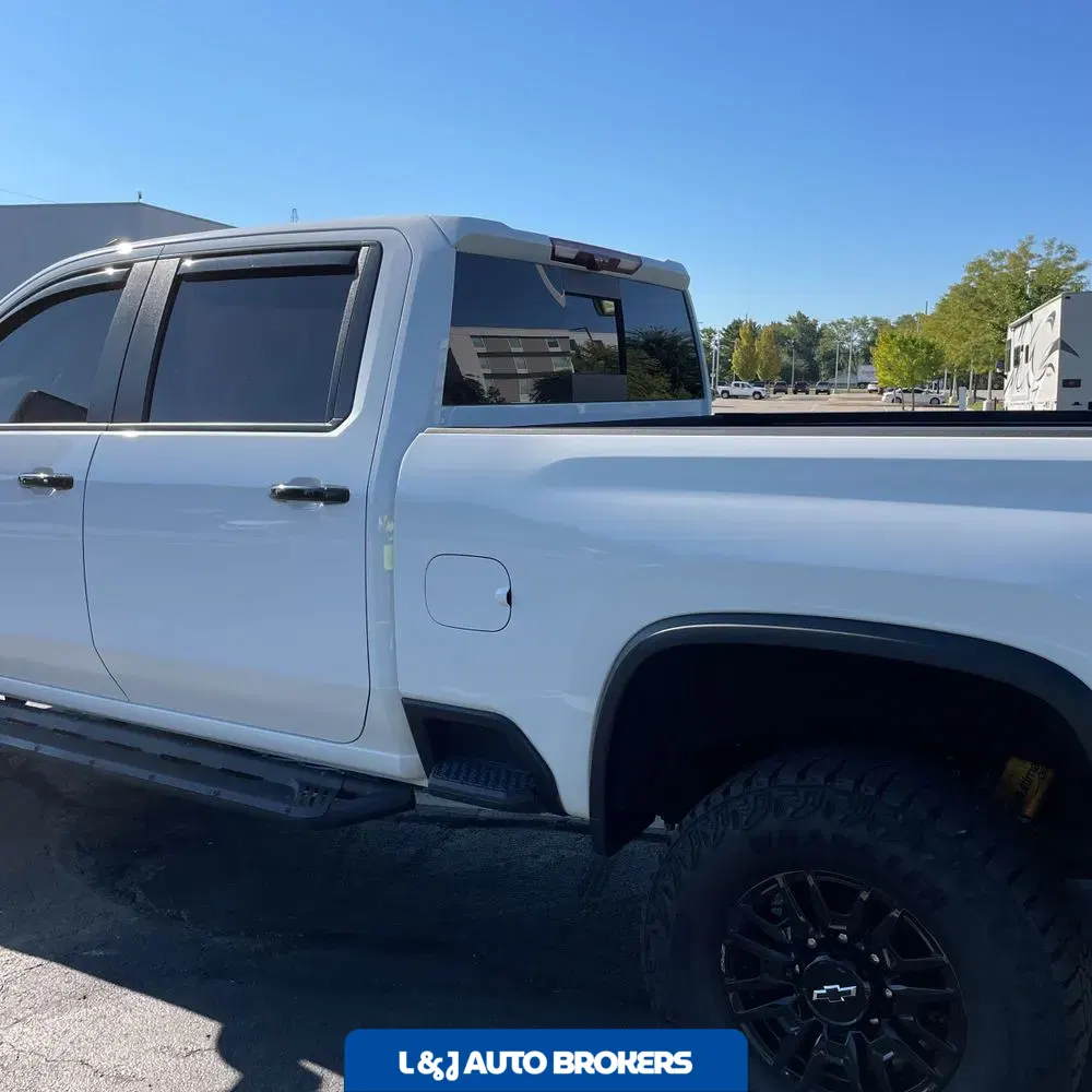 2024 Chevrolet Silverado 2500 ZR2