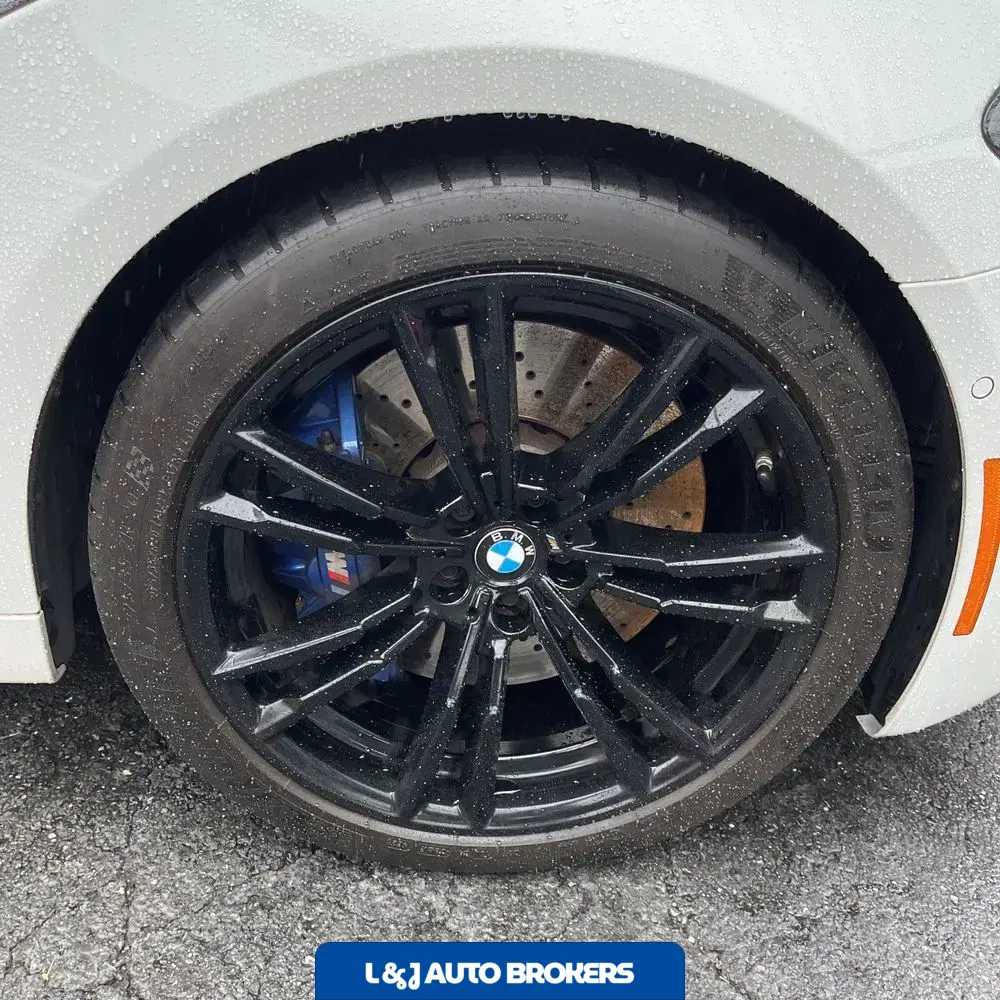 2023 BMW M5