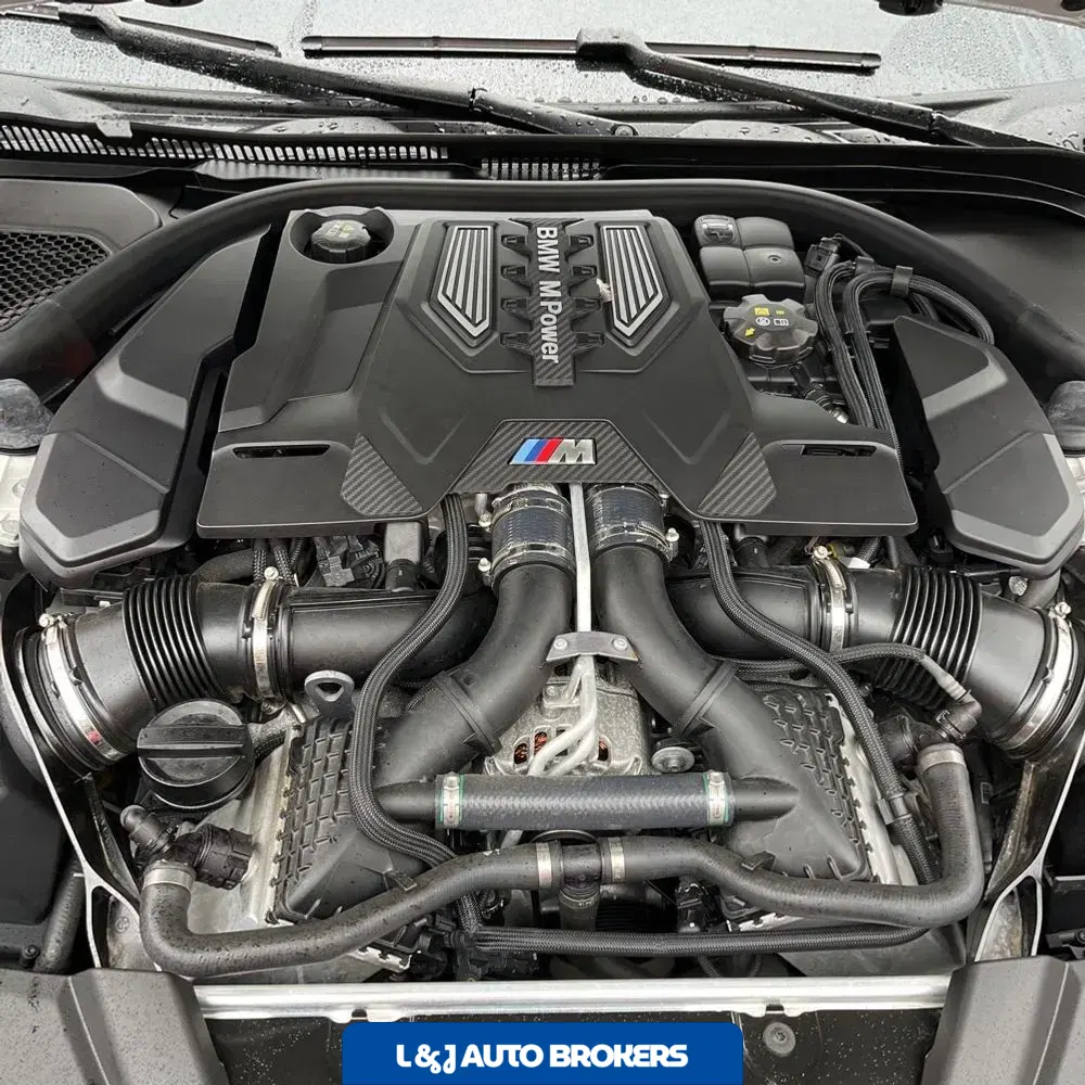 2023 BMW M5
