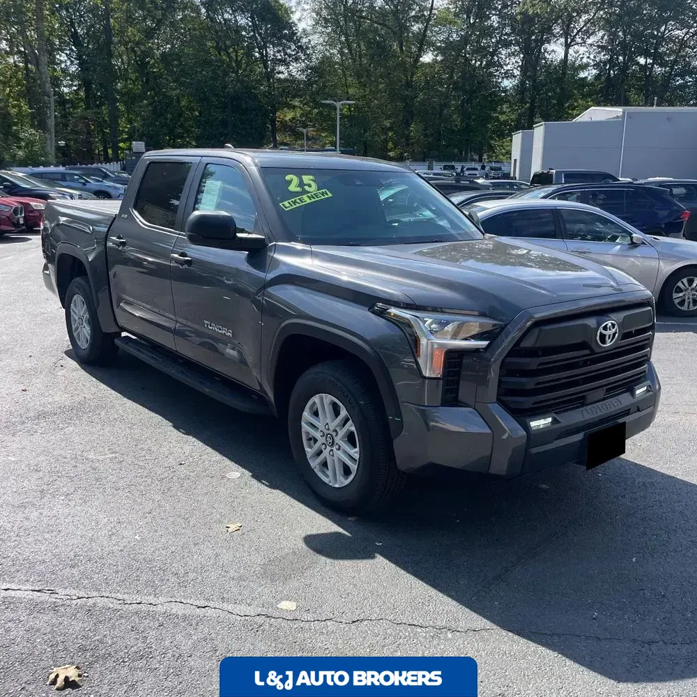 2025 Toyota Tundra SR5