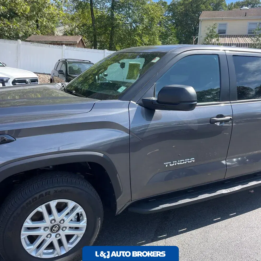 2025 Toyota Tundra SR5