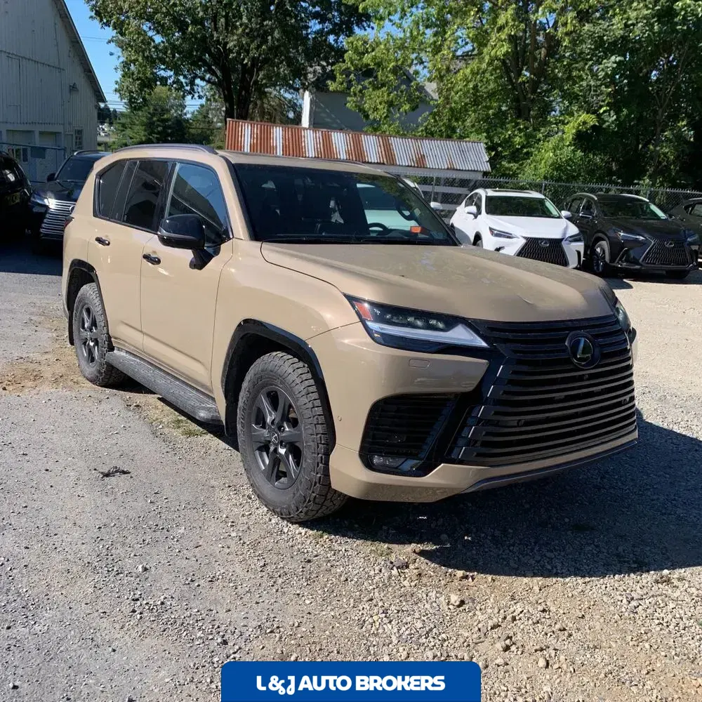 2025 Lexus LX 700h Overtrail