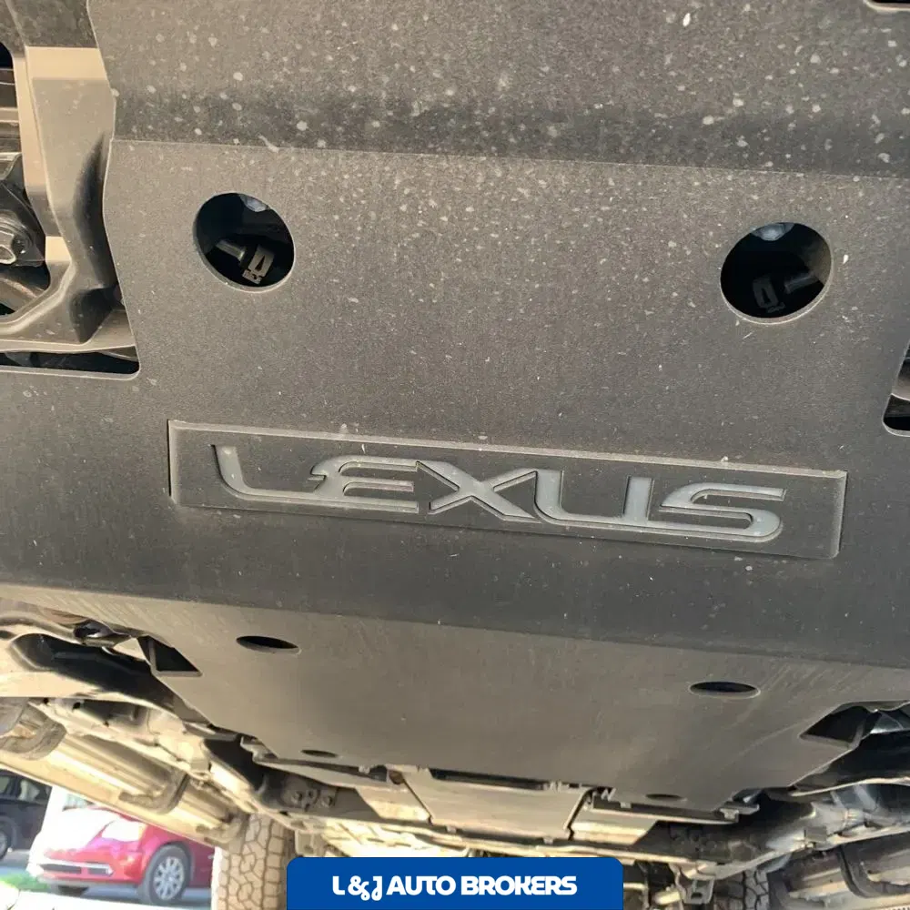 2025 Lexus LX 700h Overtrail