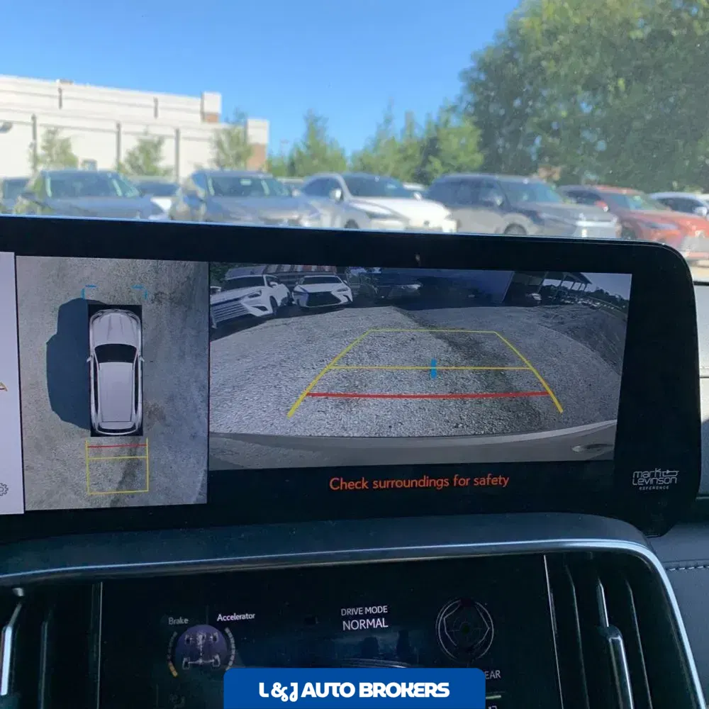 2025 Lexus LX 700h Overtrail