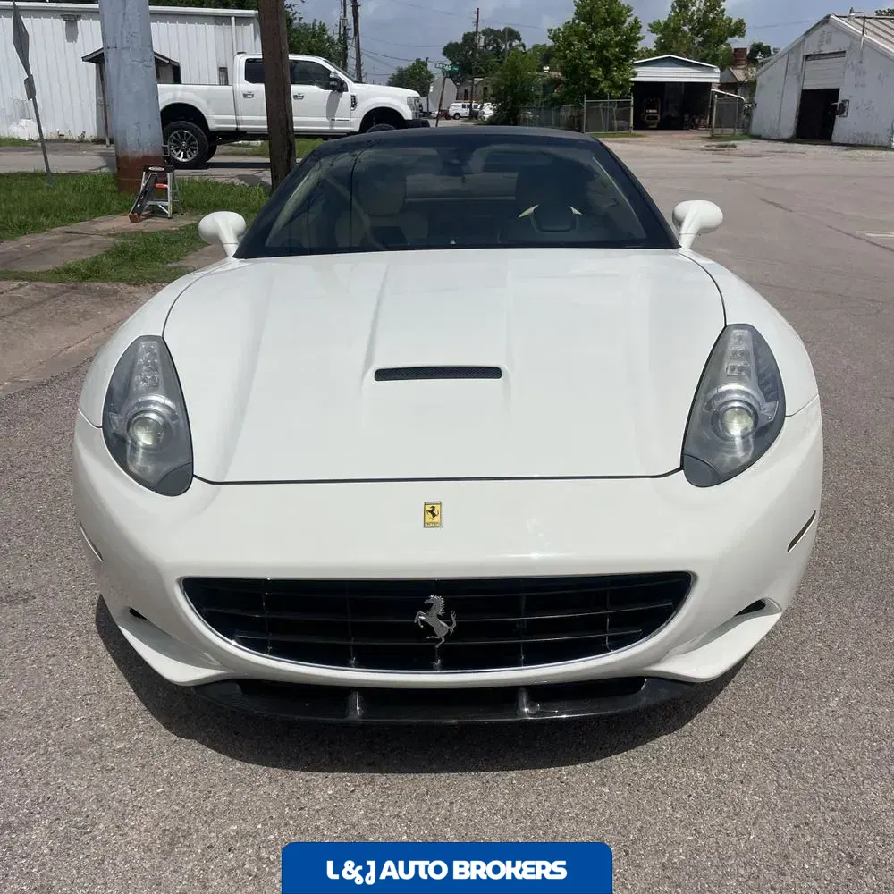 2013 Ferrari California Base