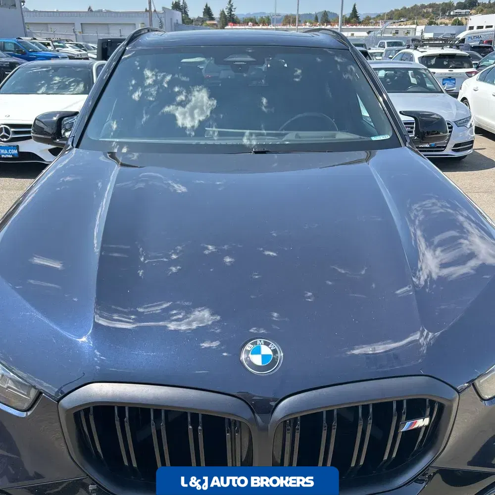 2024 BMW X5 M60i