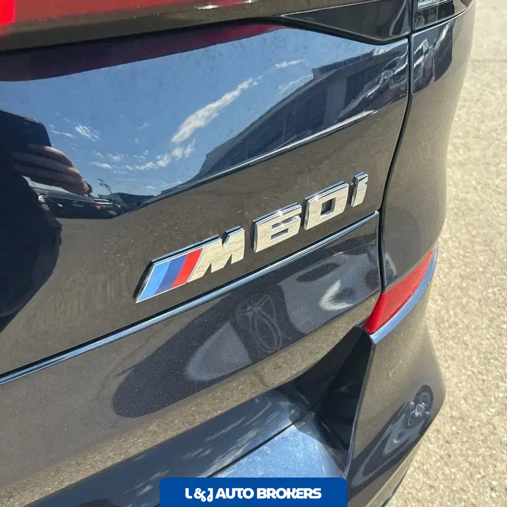2024 BMW X5 M60i