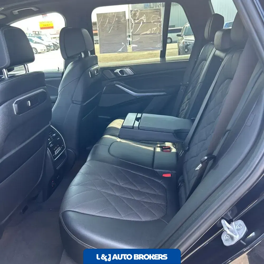 2024 BMW X5 M60i