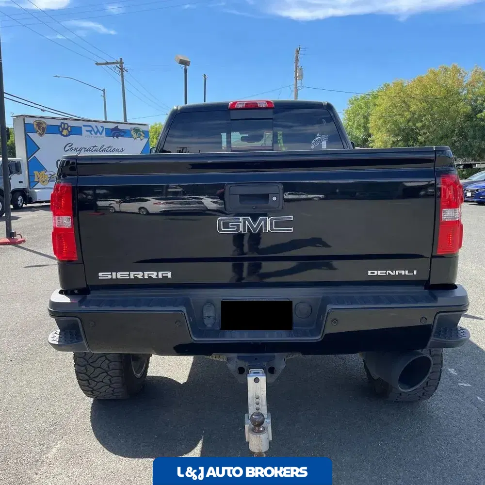 2017 GMC Sierra 2500HD Denali