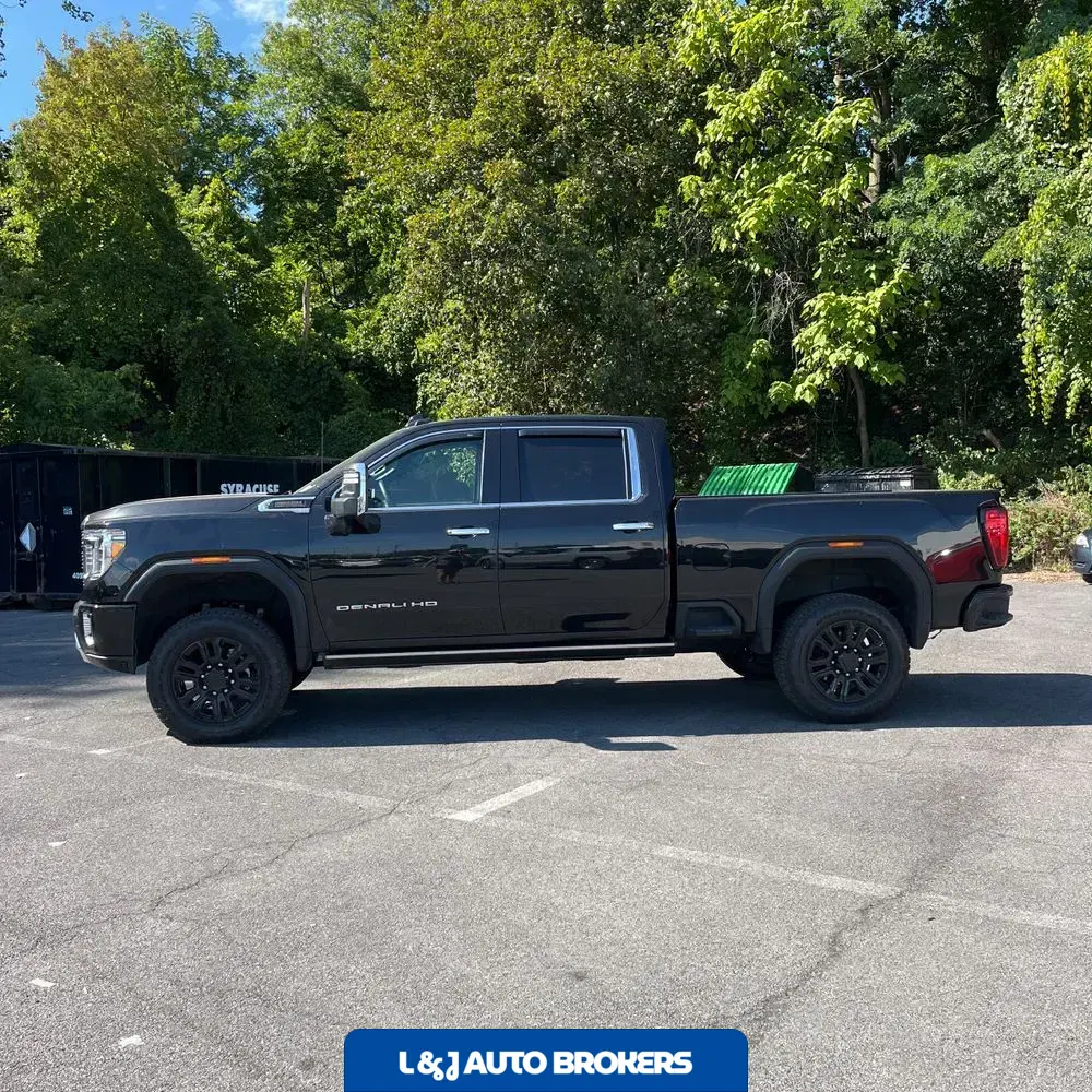 2023 GMC Sierra 2500HD Denali