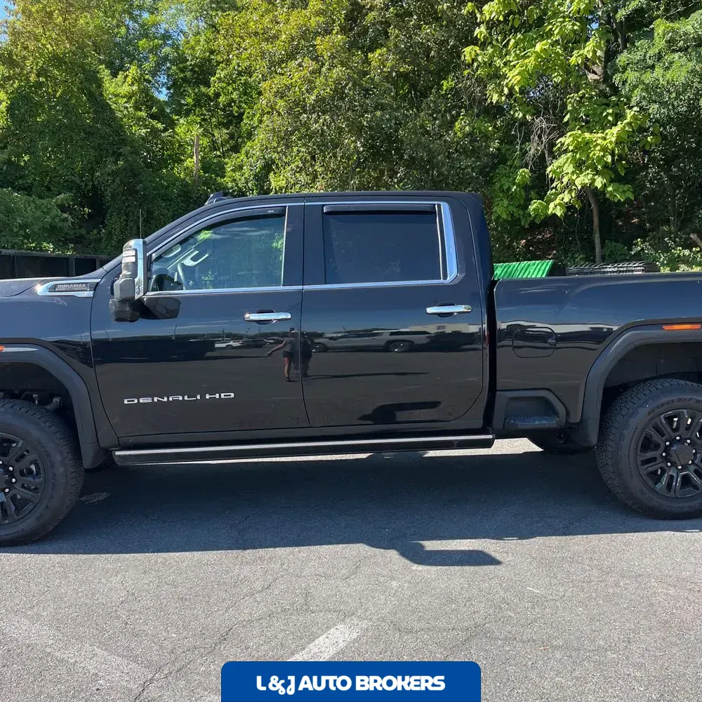 2023 GMC Sierra 2500HD Denali