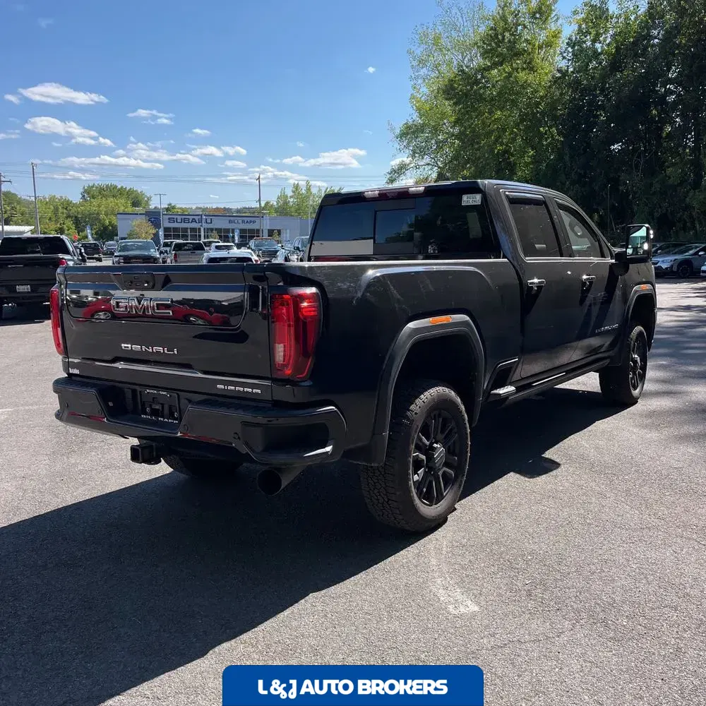 2023 GMC Sierra 2500HD Denali