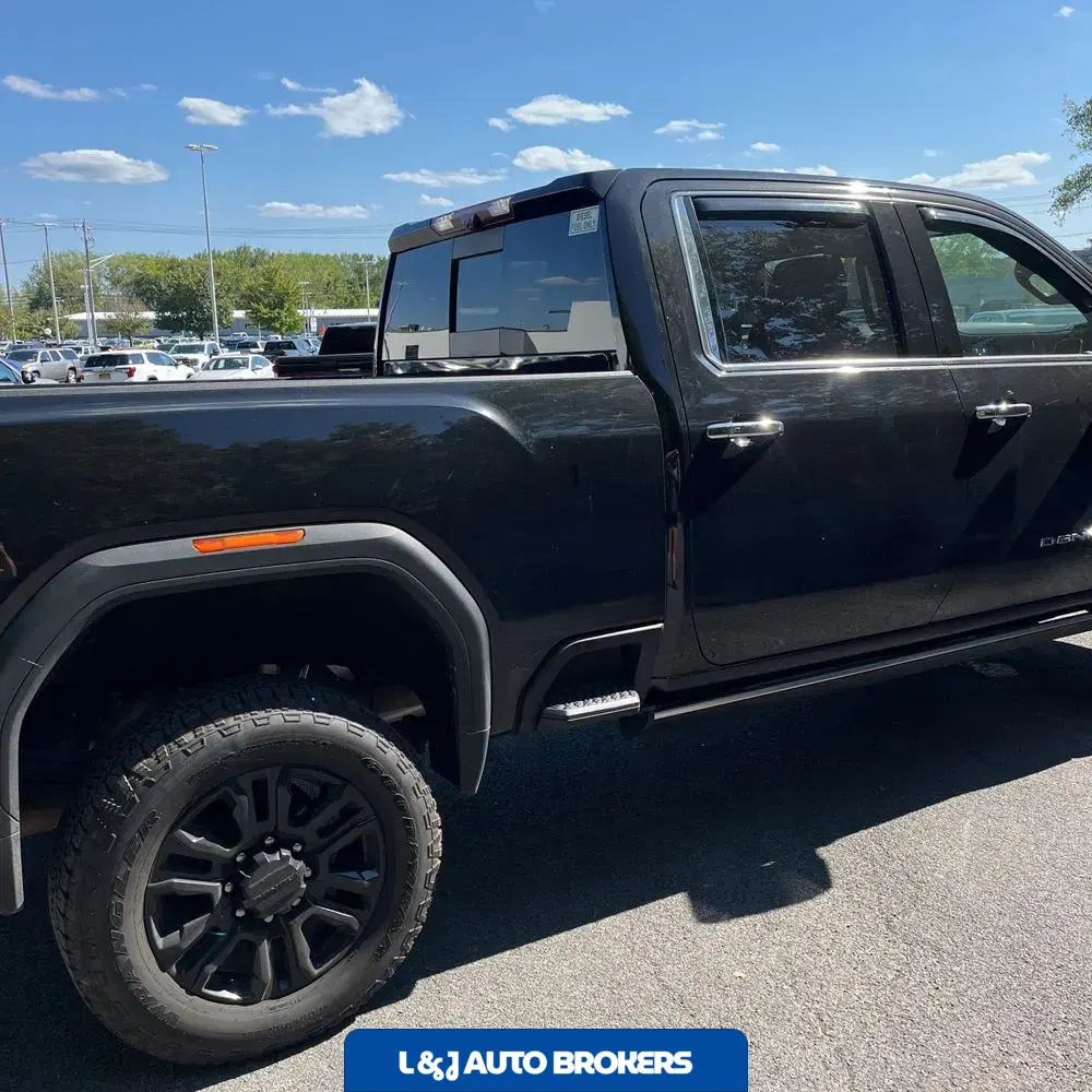 2023 GMC Sierra 2500HD Denali