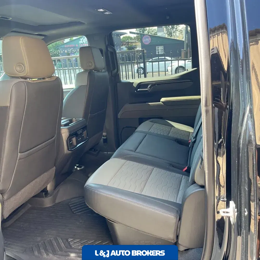 2023 Chevrolet Silverado 1500 ZR2
