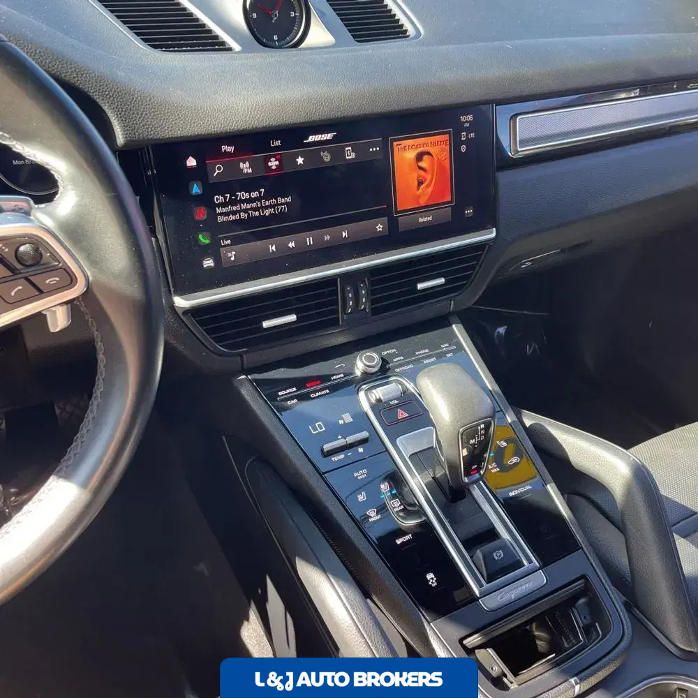 2022 Porsche Cayenne Platinum Edition