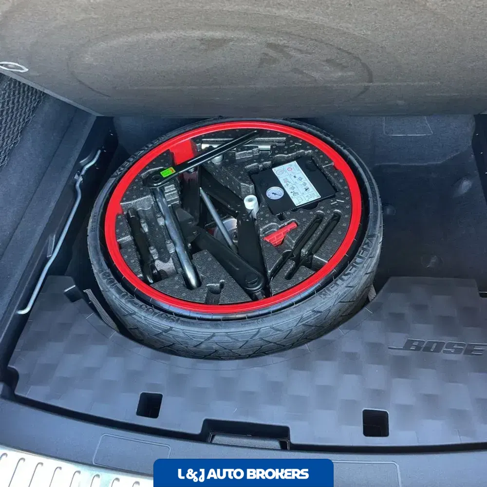 2022 Porsche Cayenne Platinum Edition