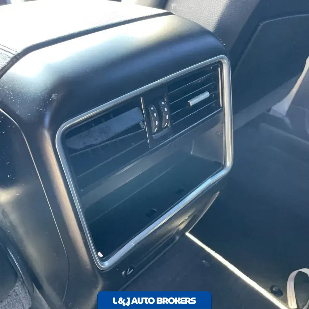 2022 Porsche Cayenne Platinum Edition