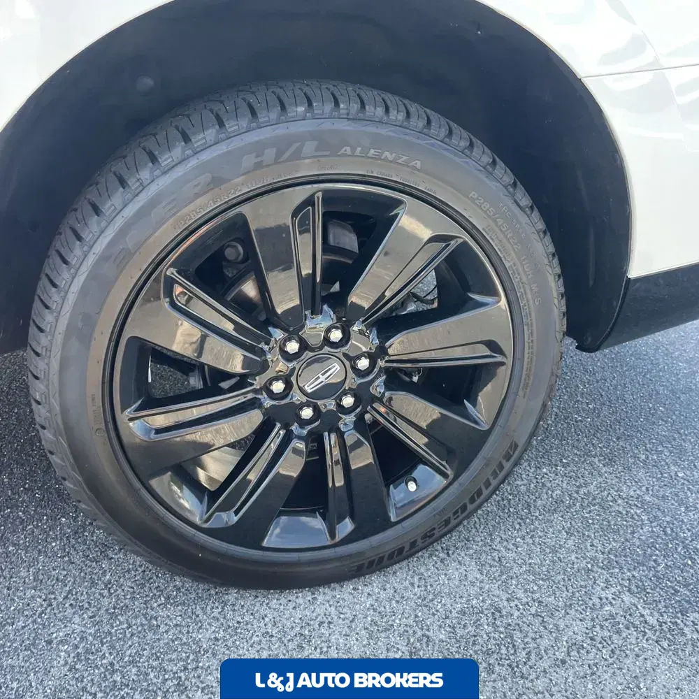 2023 Lincoln Navigator L Reserve