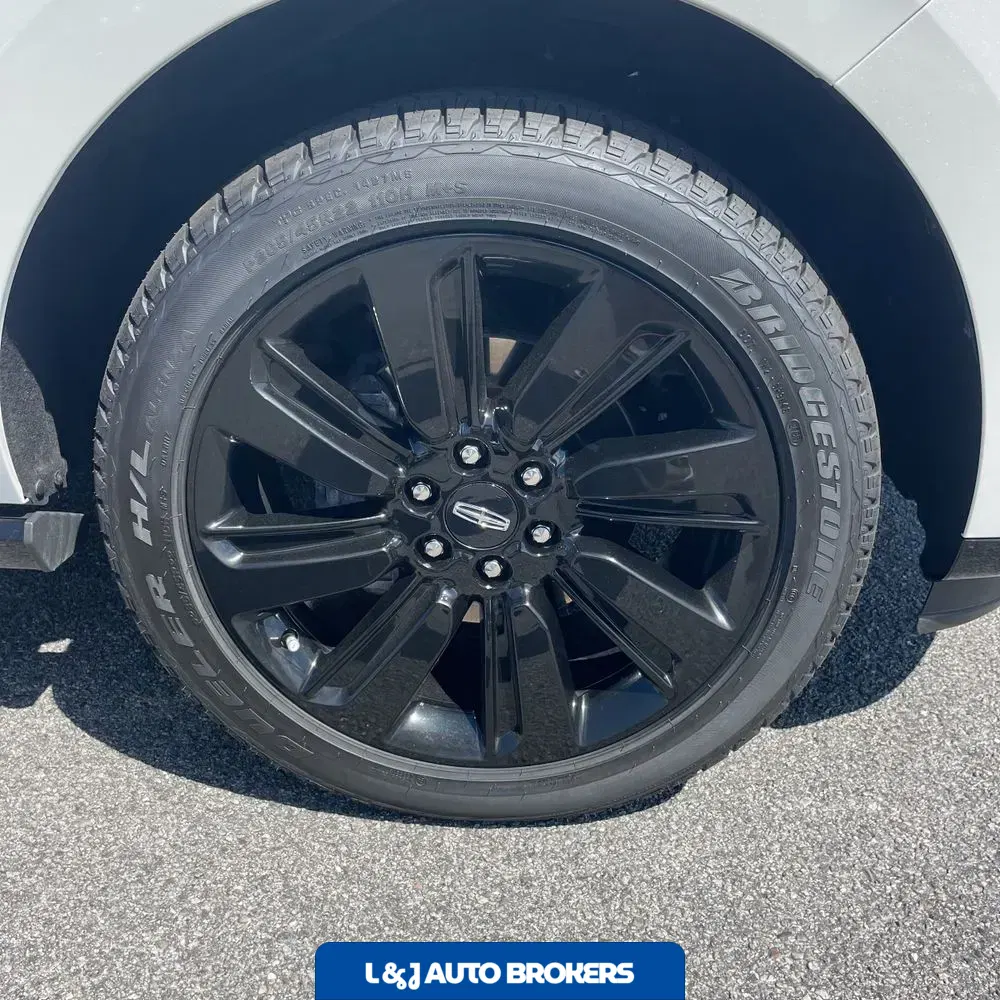 2023 Lincoln Navigator L Reserve