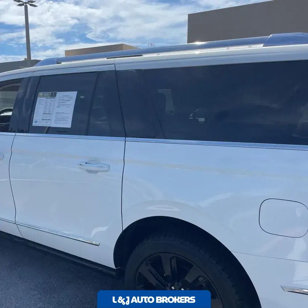 2023 Lincoln Navigator L Reserve