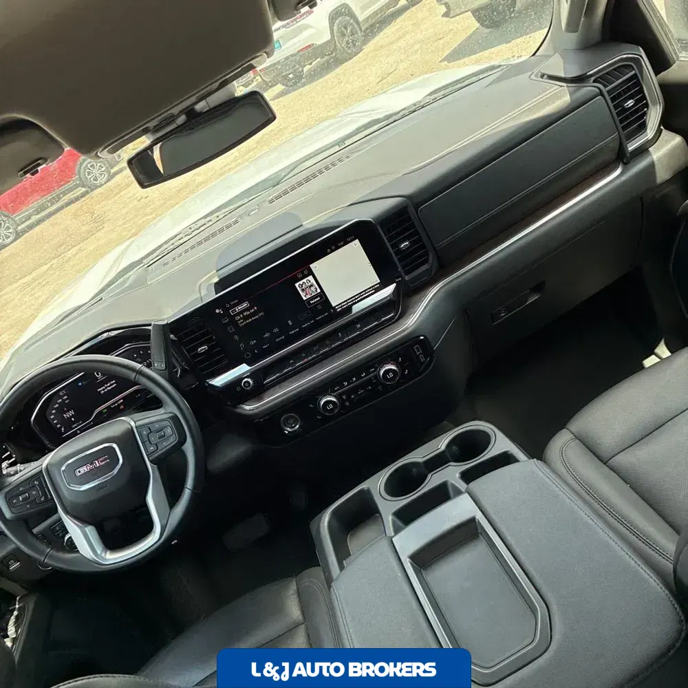 2024 GMC Sierra 1500 SLT