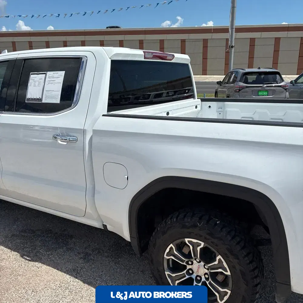 2024 GMC Sierra 1500 SLT