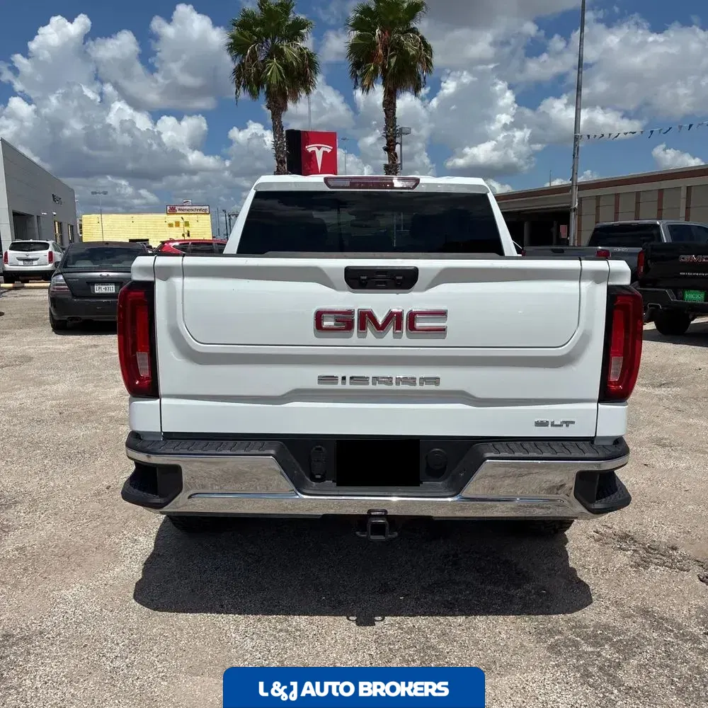2024 GMC Sierra 1500 SLT