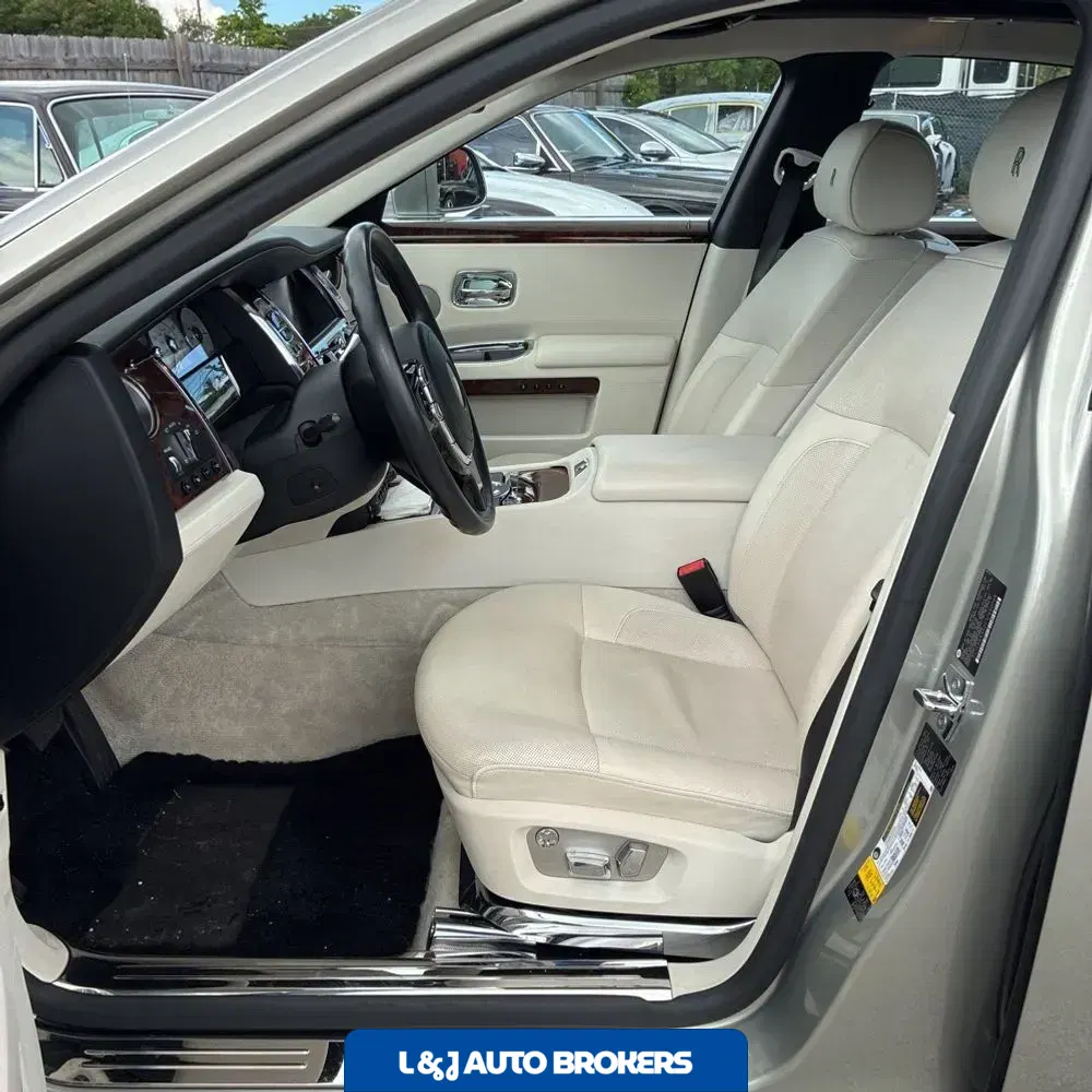 2012 Rolls Royce Ghost Base