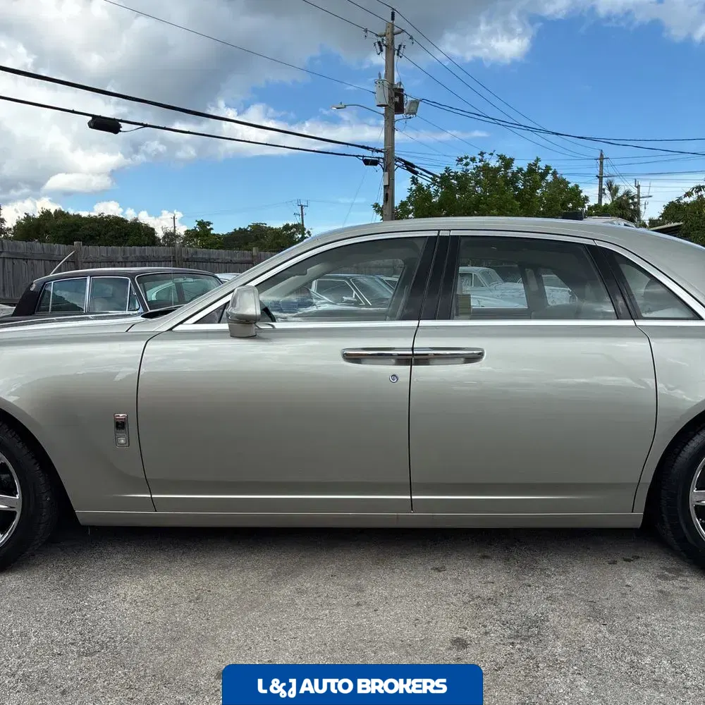 2012 Rolls Royce Ghost Base