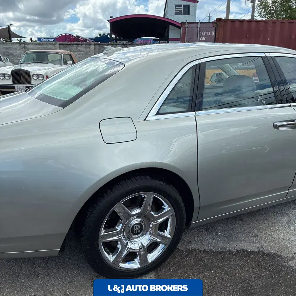 2012 Rolls Royce Ghost Base