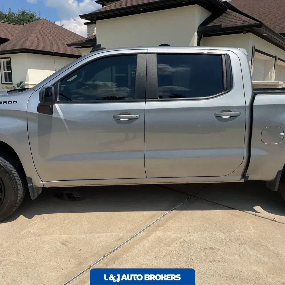 2024 Chevrolet Silverado 1500 RST