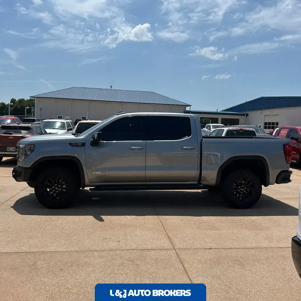 2023 GMC Sierra 1500 AT4X