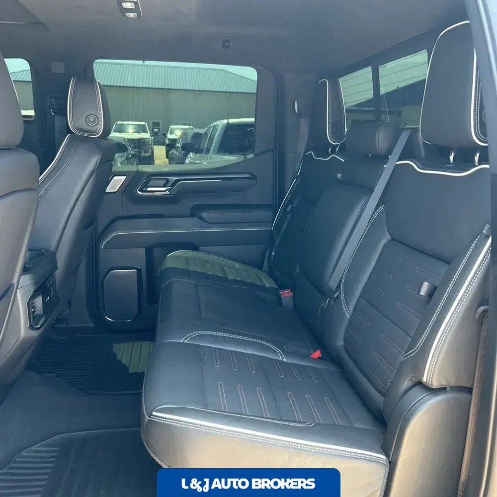 2023 GMC Sierra 1500 AT4X