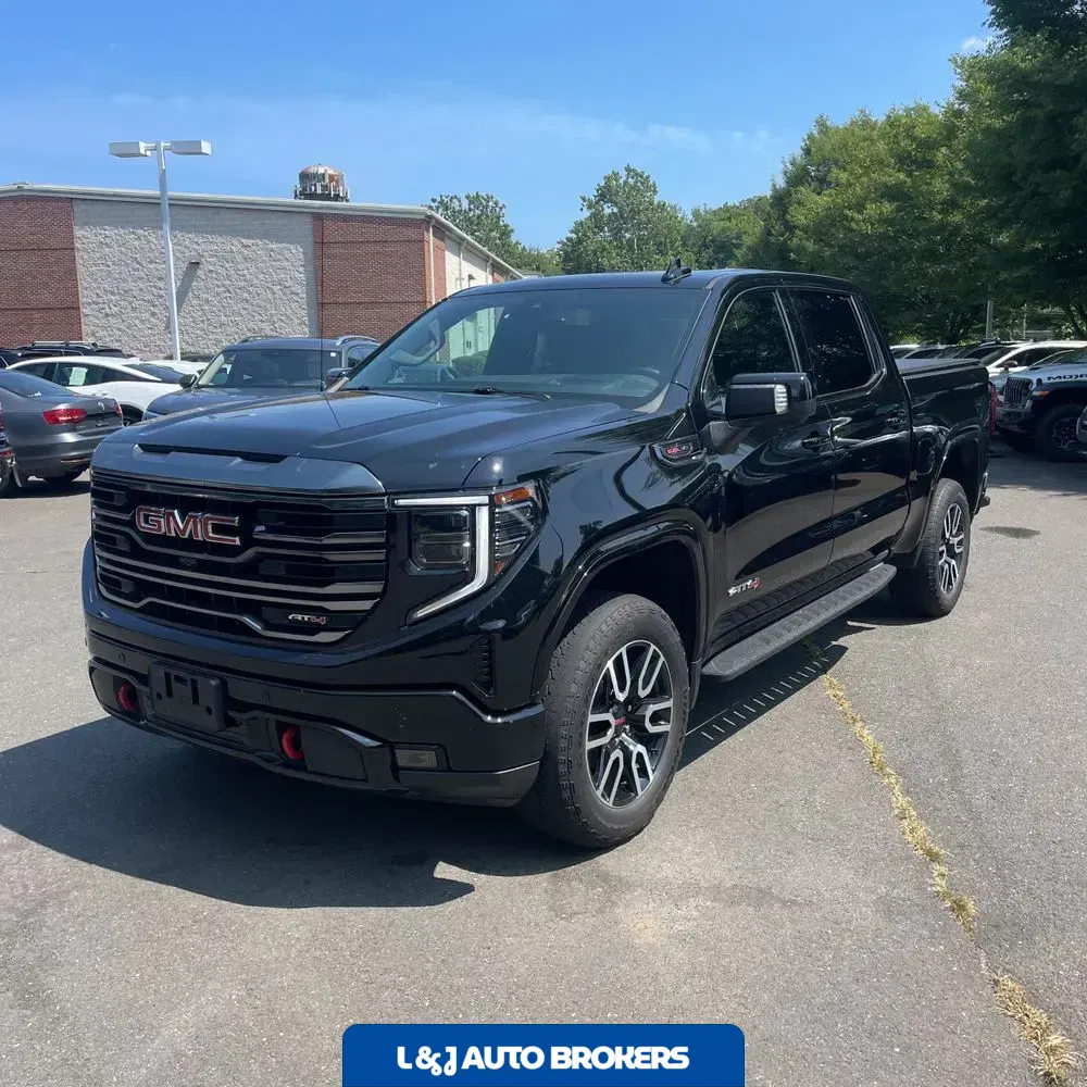 2023 GMC Sierra 1500 AT4