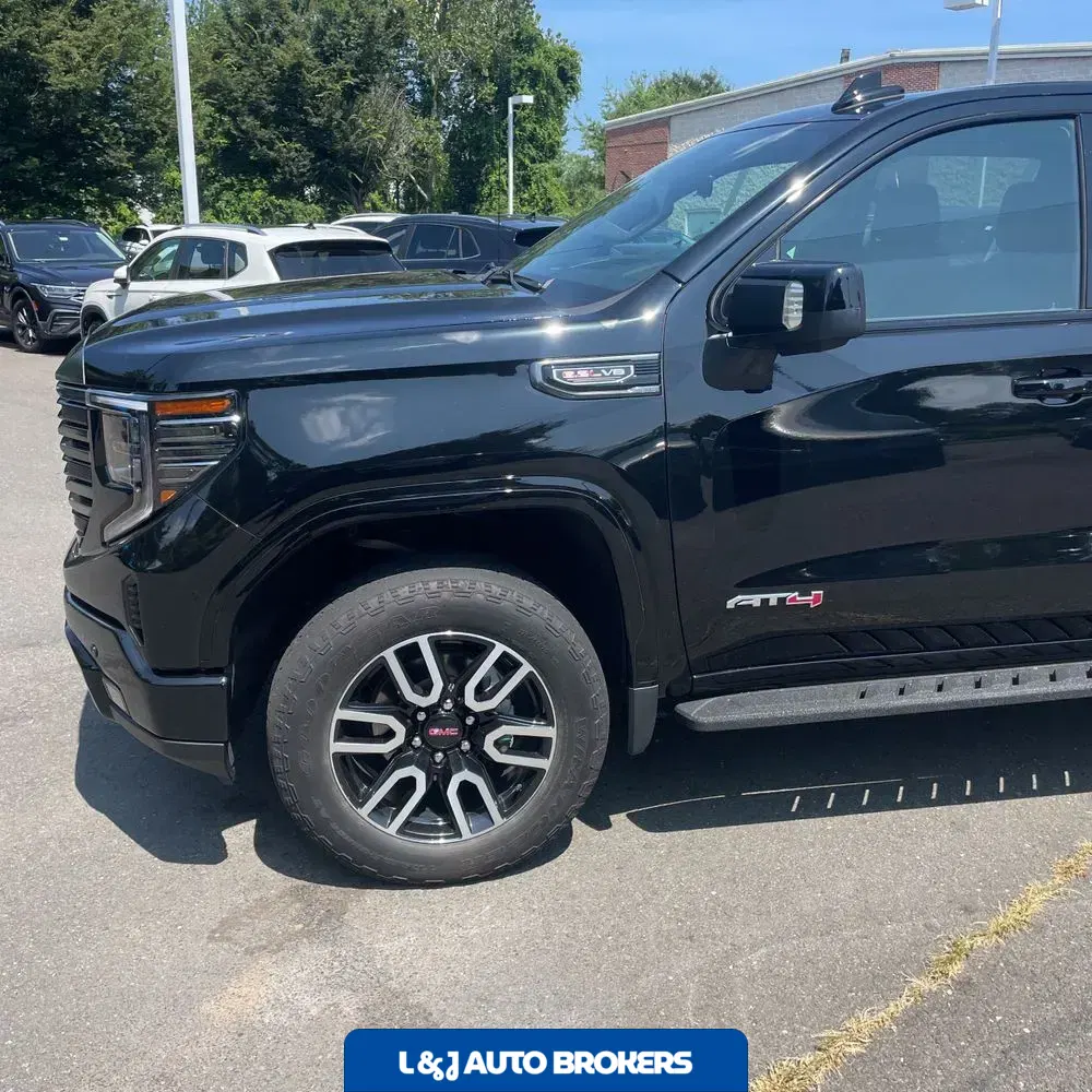 2023 GMC Sierra 1500 AT4