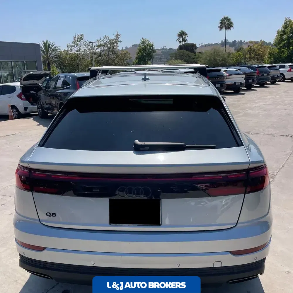 2025 Audi Q8 Premium 55