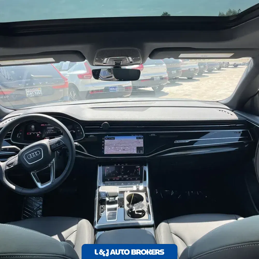 2025 Audi Q8 Premium 55