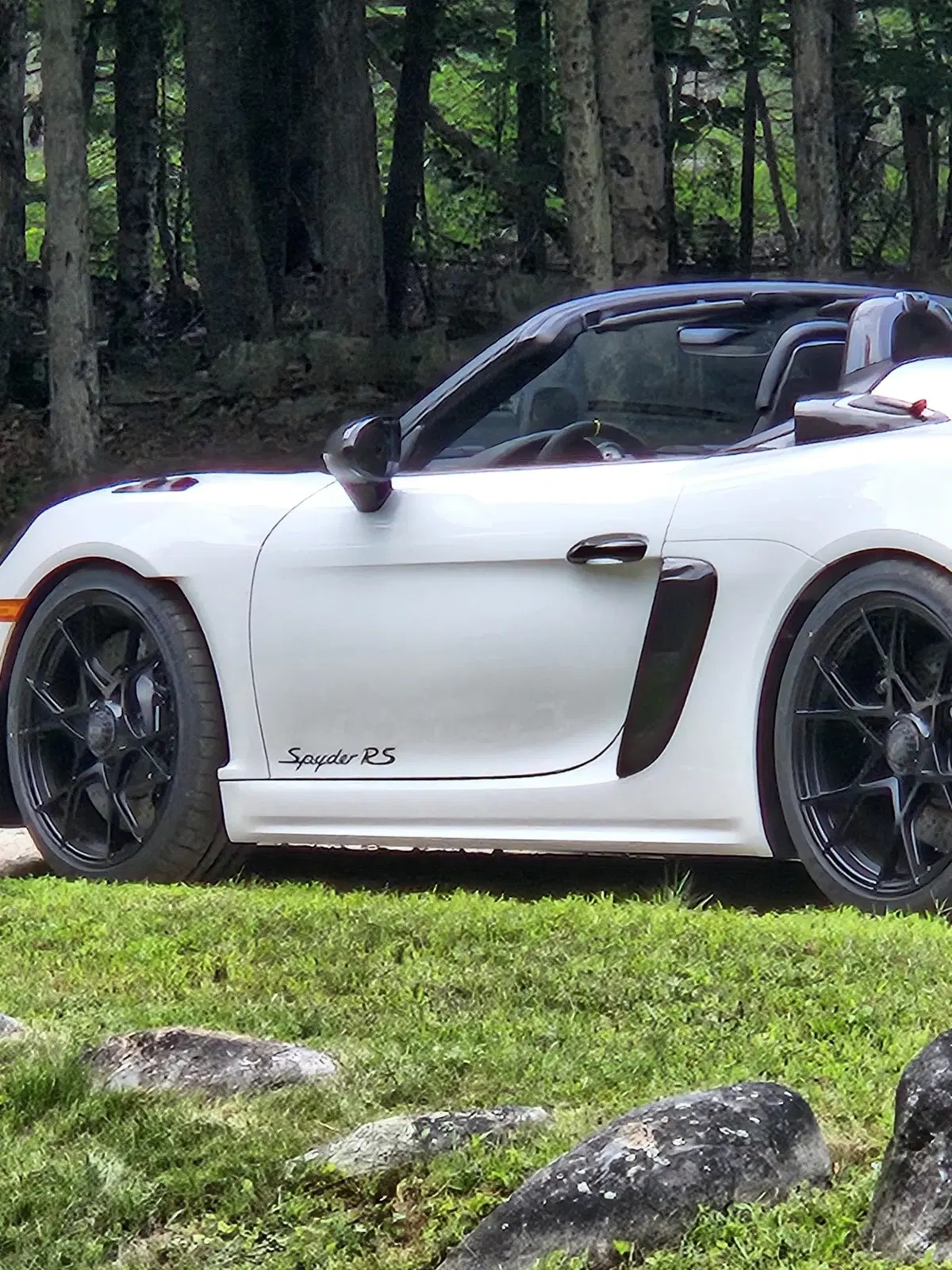 2024 Porsche 718 Spyder RS Weissach