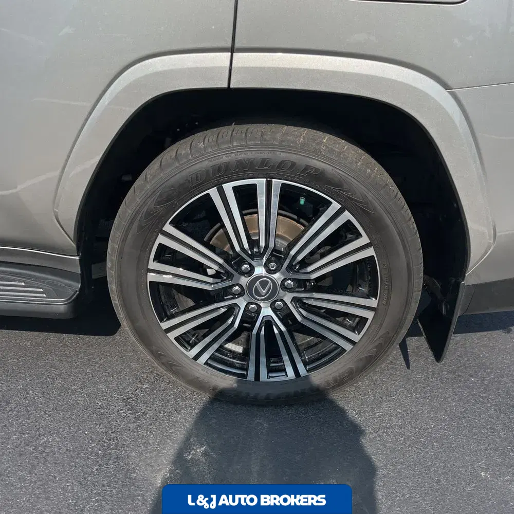 2024 Lexus LX 600 Luxury