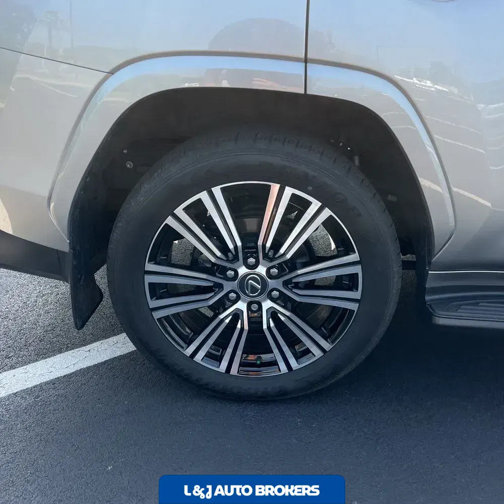 2024 Lexus LX 600 Luxury
