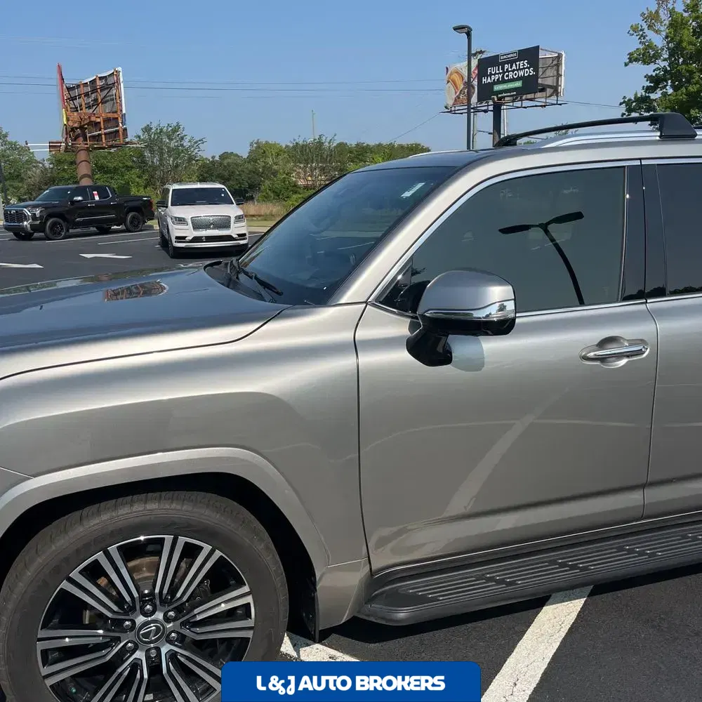 2024 Lexus LX 600 Luxury