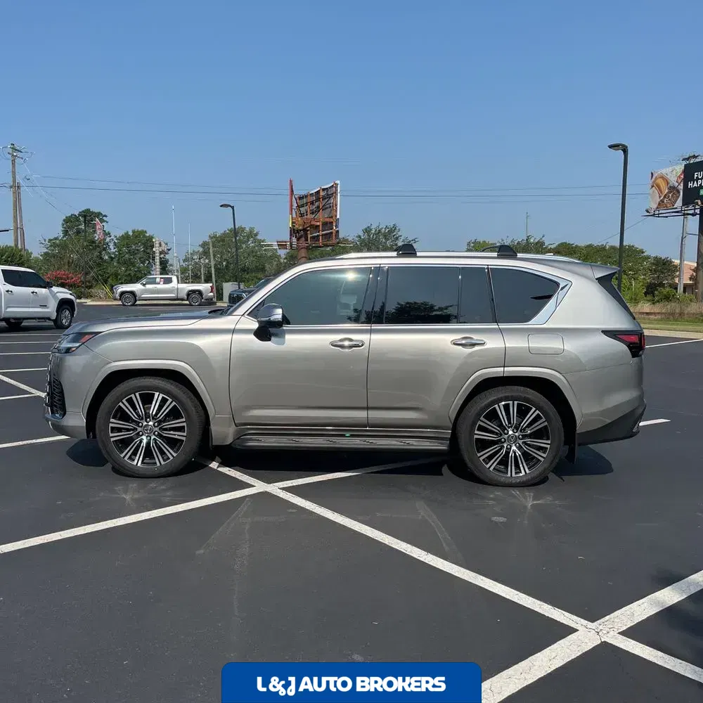 2024 Lexus LX 600 Luxury