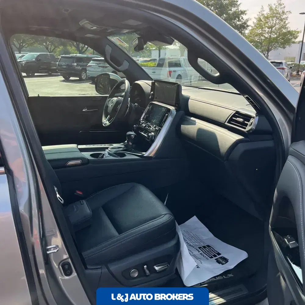 2024 Lexus LX 600 Luxury
