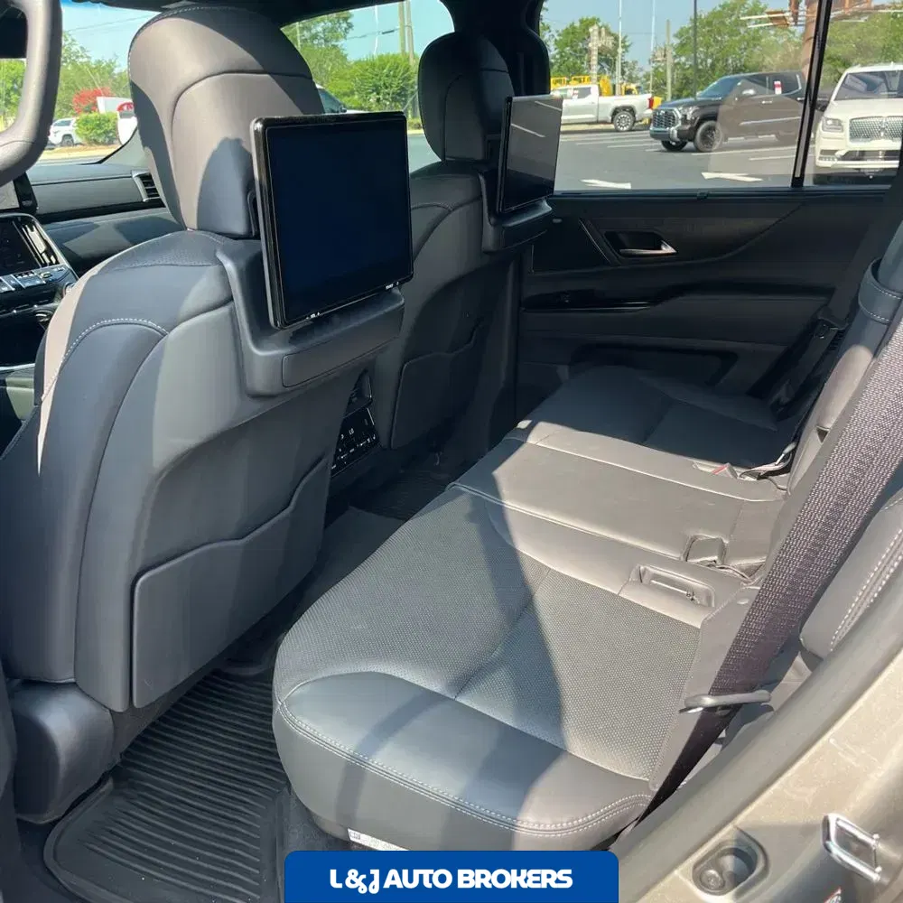 2024 Lexus LX 600 Luxury